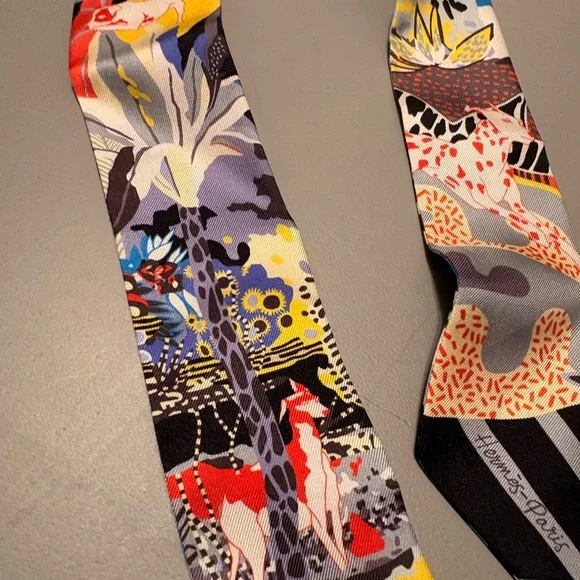 Colorful Patterned Twilly Scarf - Multicolor - Picture 2 of 11